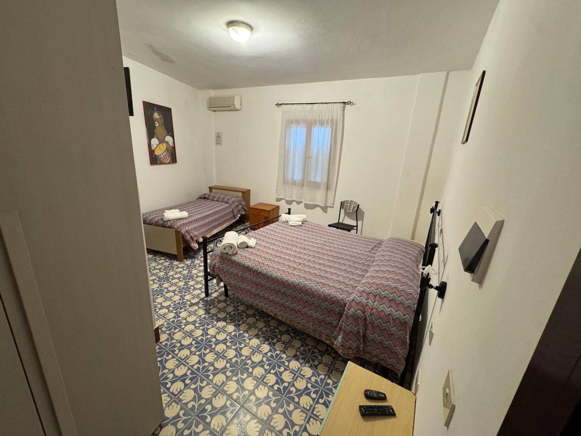 Paradiso Hotel *