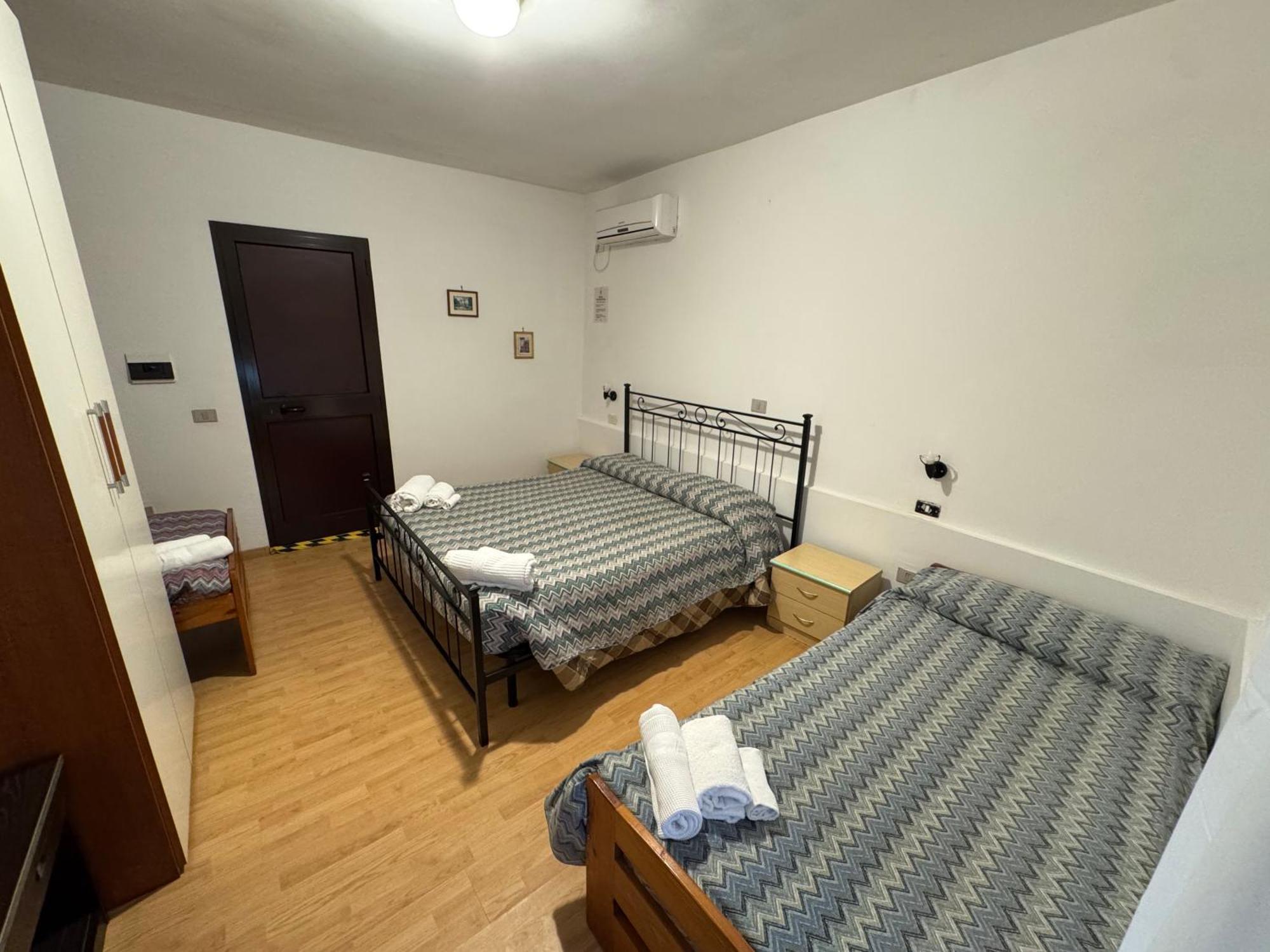 Paradiso Hotel *